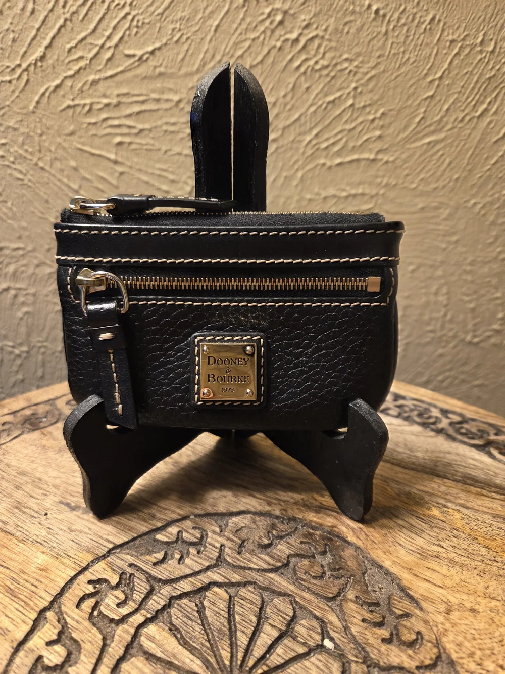 Dooney & Bourke Black Leather Zip Coin Pouch w/ keychain inside.